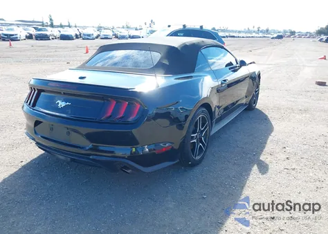 2022 Ford Mustang Ecoboost Premium z USA, uszkodzony, nr VIN 1FATP8UH6N5102183
